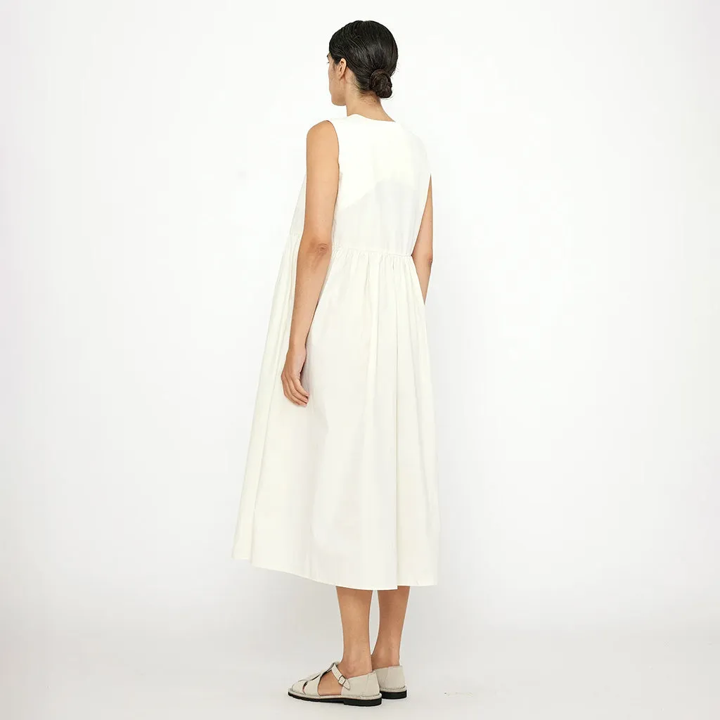 7115 By Szeki Woman Papery V-Neck Dress Off-White