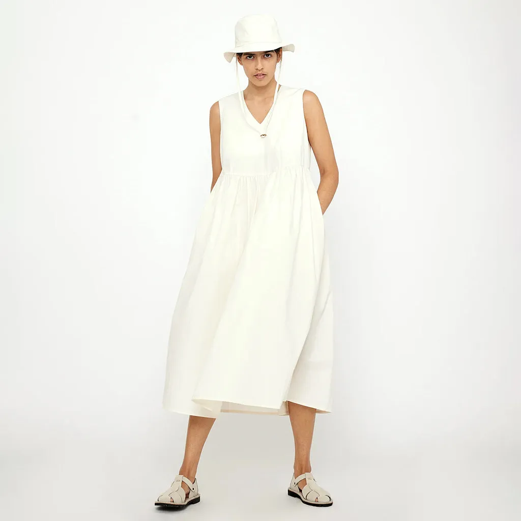 7115 By Szeki Woman Papery V-Neck Dress Off-White