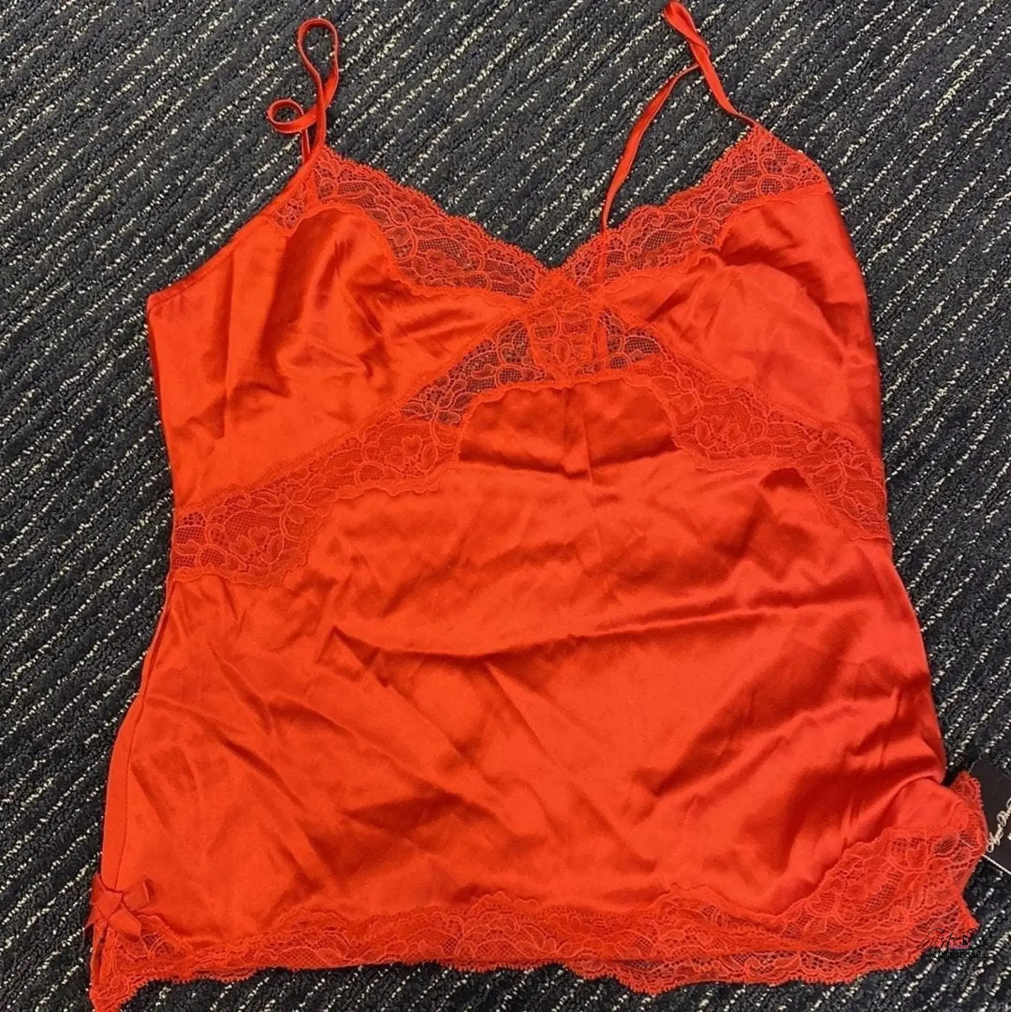 Luna Camisole Red