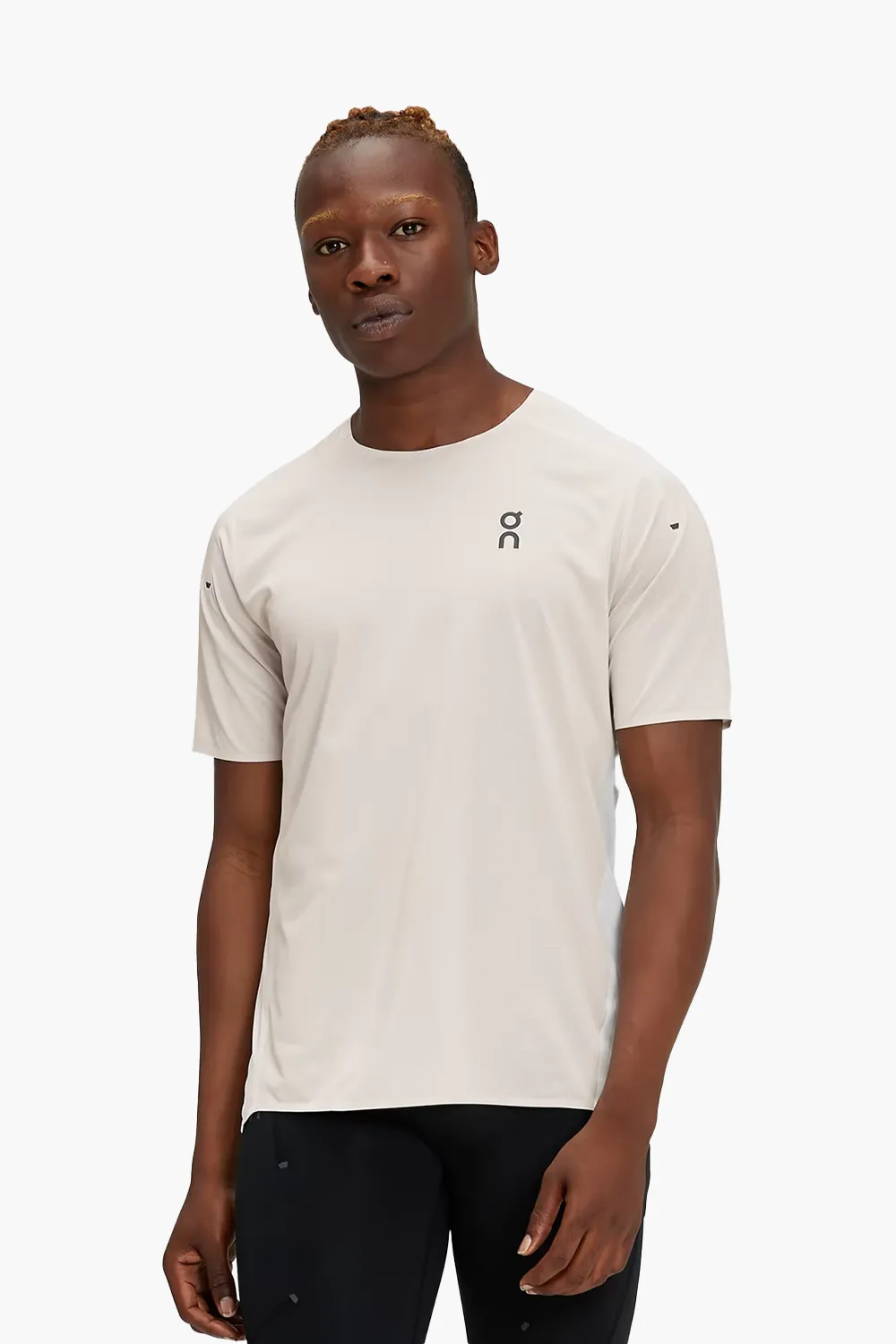 ON | Men's Performance-T in Pearl/Undyed-White