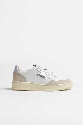 Sneaker Medalist Low Suede in Weiß/Pastel Lila