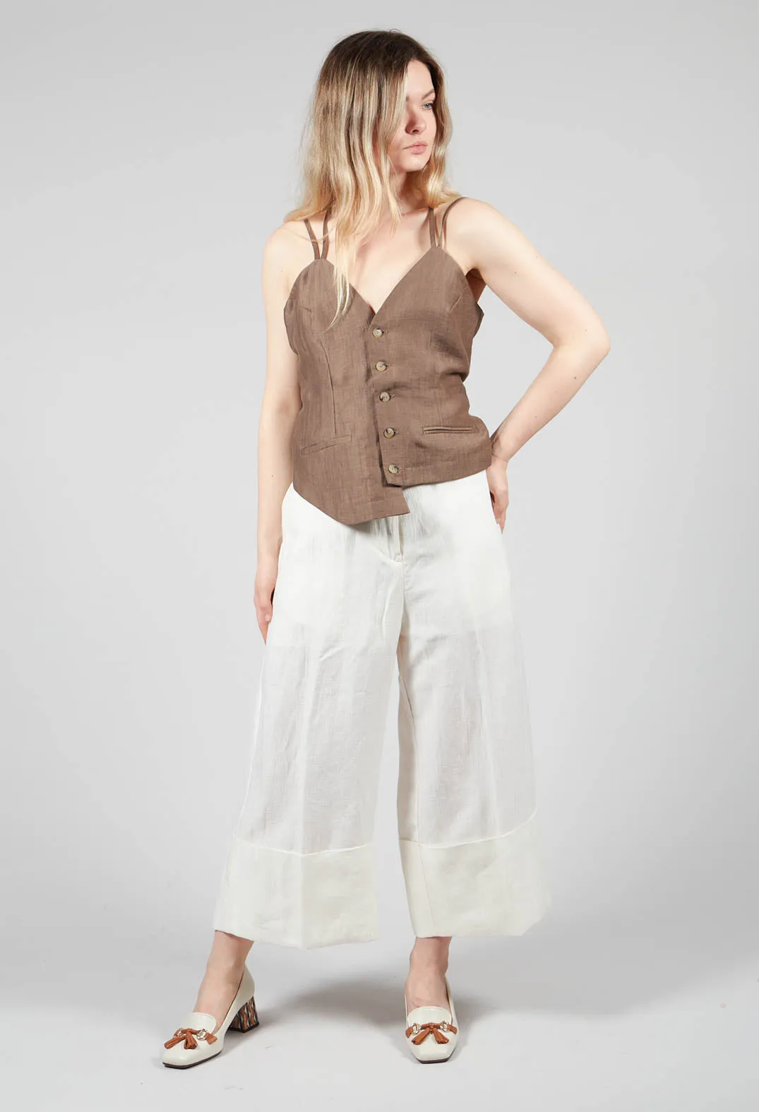 Top Vest Peressuti in Pecan